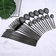 Jogo de Talheres Inox 24 Peças de Luxo Jogo de Talheres Inox 24 Peças de Luxo Bellaffina Preto 